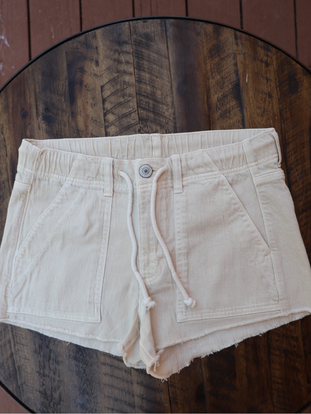 American Eagle Cream Stretch Drawstring Denim Shorts Size 6 Raw Hem